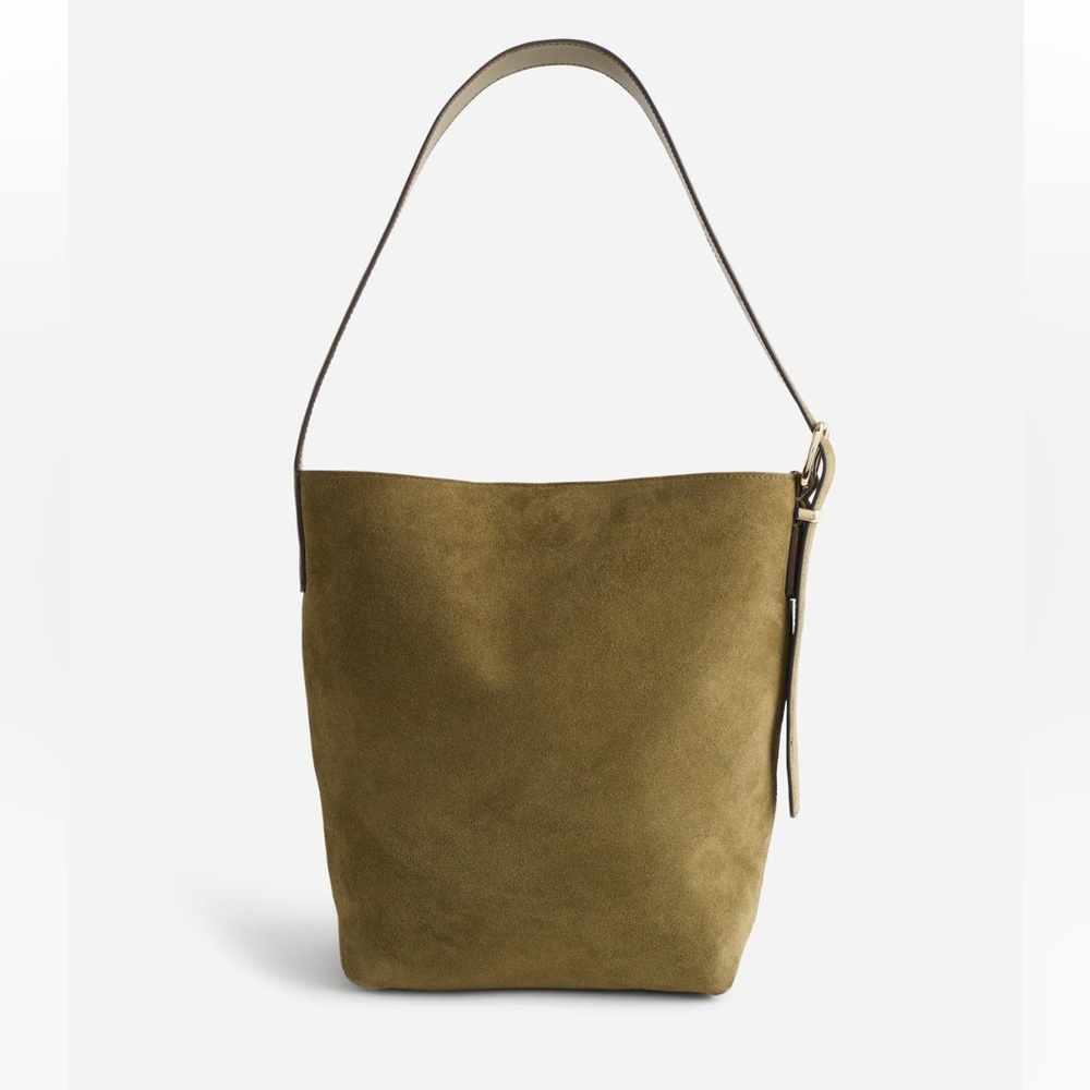 The Essential Medium Bucket Tote - Olive